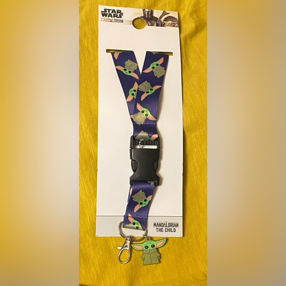 Star Wars The Mandalorian Lanyard - Picture 1 of 2